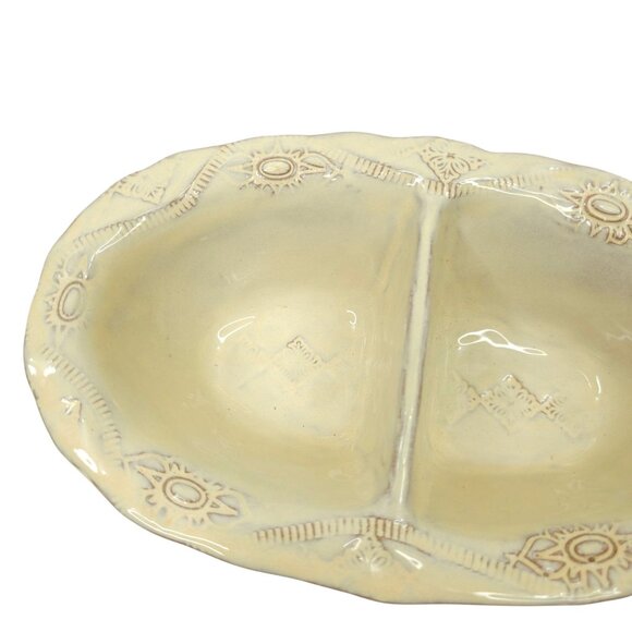 Vietri Bellezza Buttercream Divided Serving Bowl 8.75" Oval Dish Italy Embossed - Picture 3 of 14